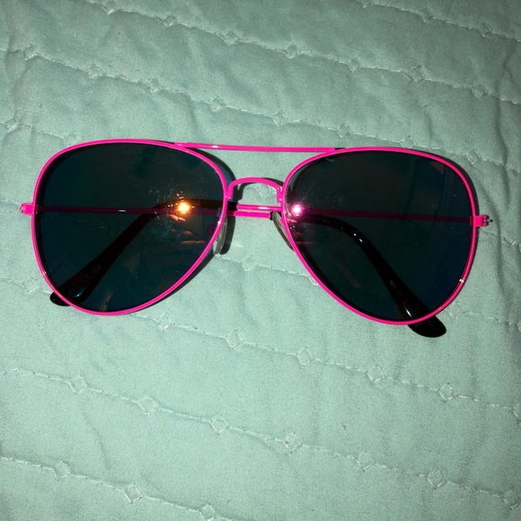 Peppers USA uv protection hot pink sunnies - Picture 8 of 8